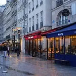 Pompidou Chic In Le Marais Apartment Paris