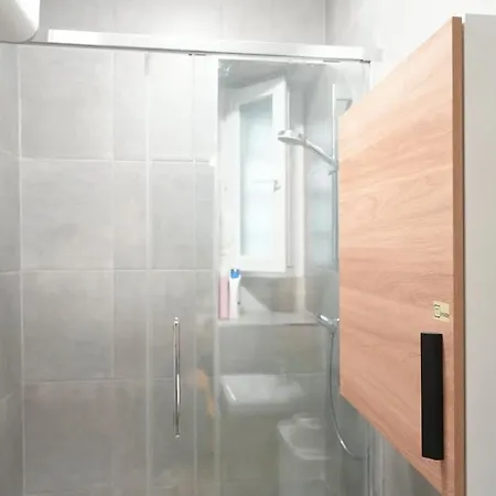 Lägenhet Pompidou Chic In Le Marais