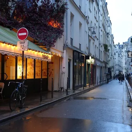 Pompidou Chic In Le Marais Paříž