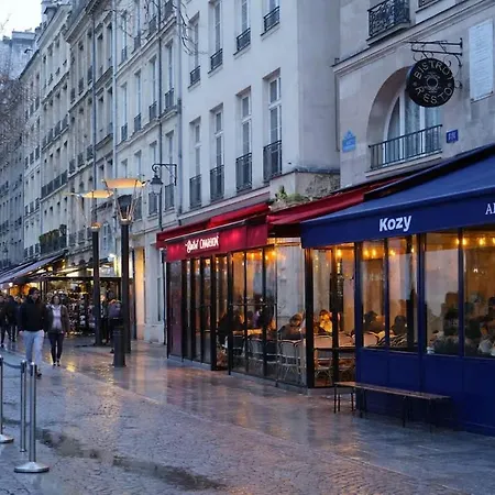 Pompidou Chic In Le Marais Appartement Paris