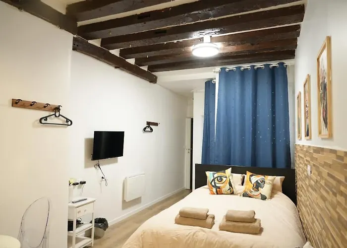 Pompidou Chic In Le Marais باريس