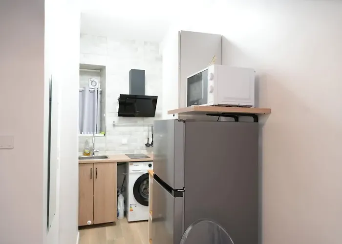 Pompidou Chic In Le Marais * Париж