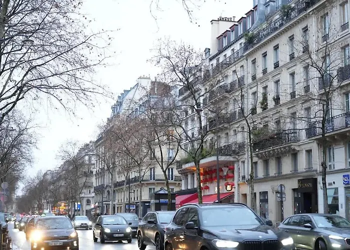 Pompidou Chic In Le Marais *