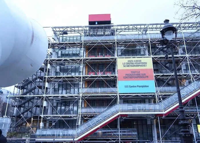 Pompidou Chic In Le Marais Paryż